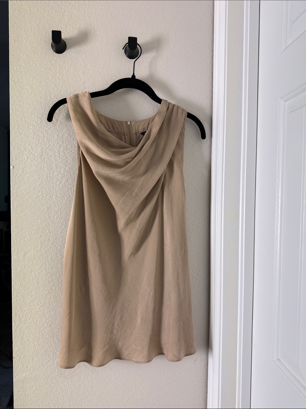 Ann Taylor Tan Khaki Sleeveless Tank Medium